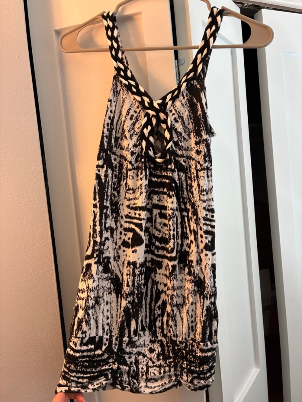 Abstract Black and White Flowy Tank Top with Braided Cutout, XS